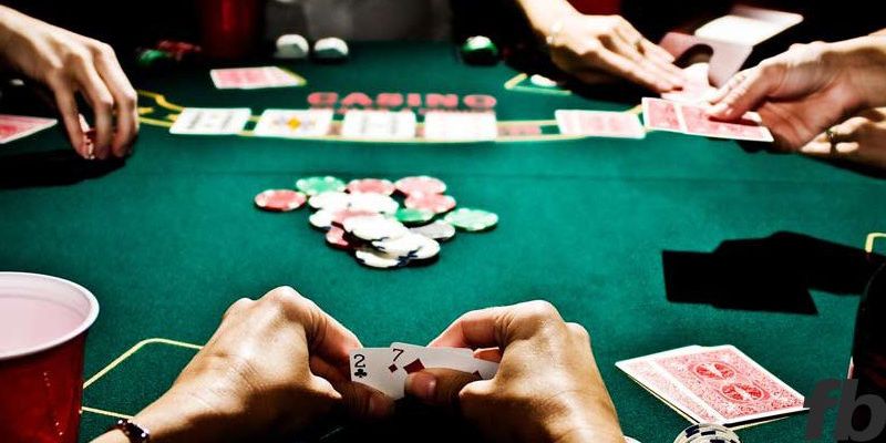 Cách chơi Poker chi tiết và dễ hiểu